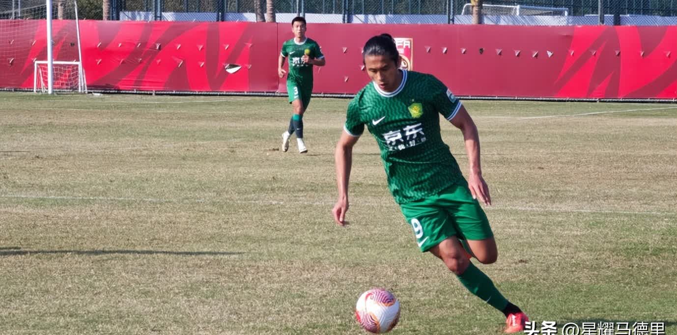 北京国安迎战海啸，努力保持领先的简单介绍