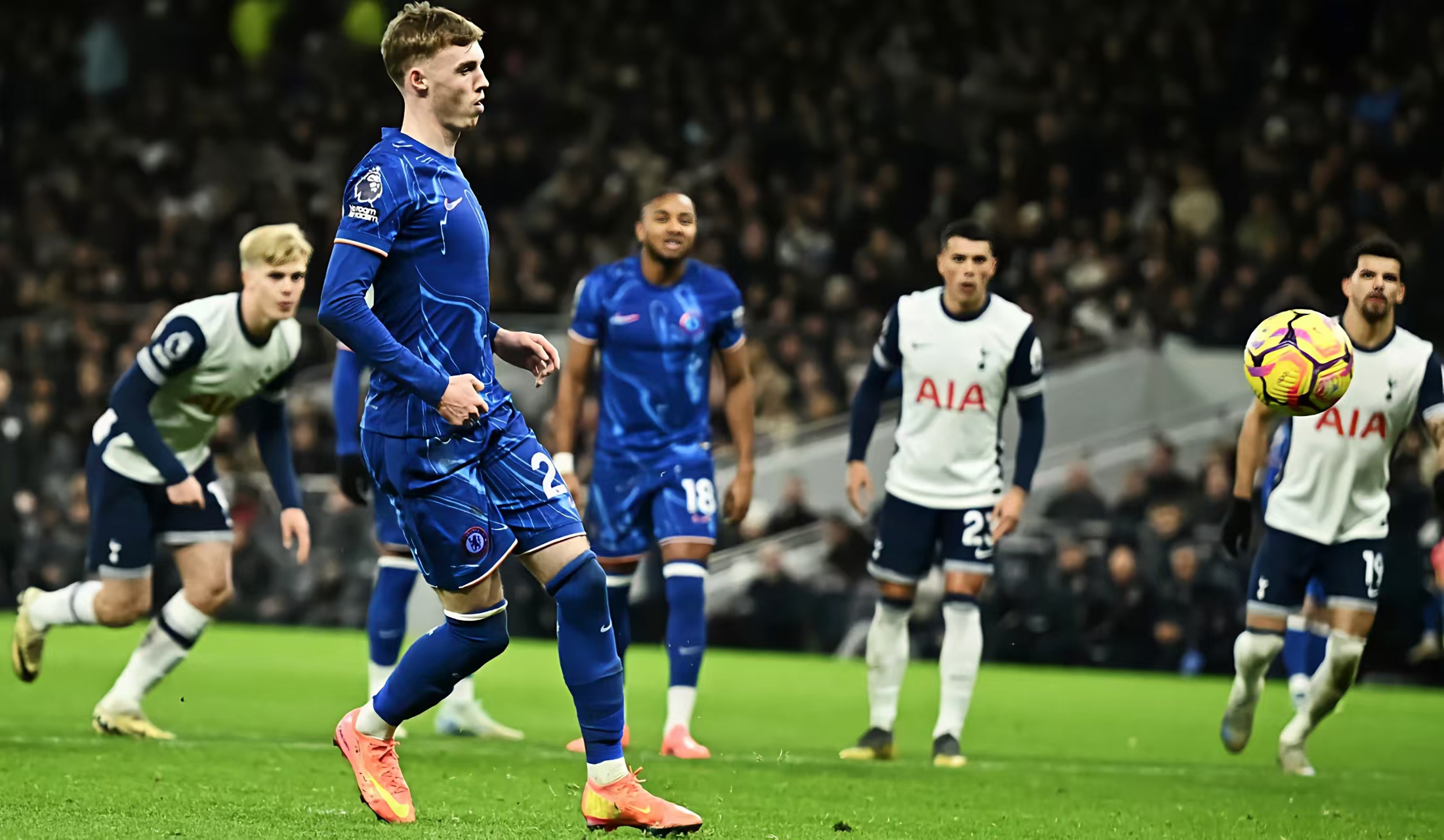 切尔西客场击败女王公园巡游者