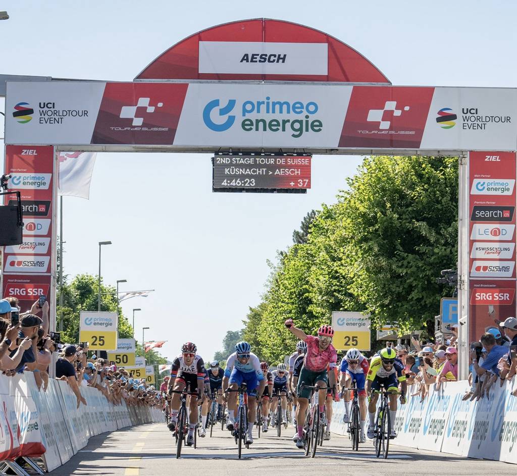 关于瑞士队突围成功，晋级希望大增的信息