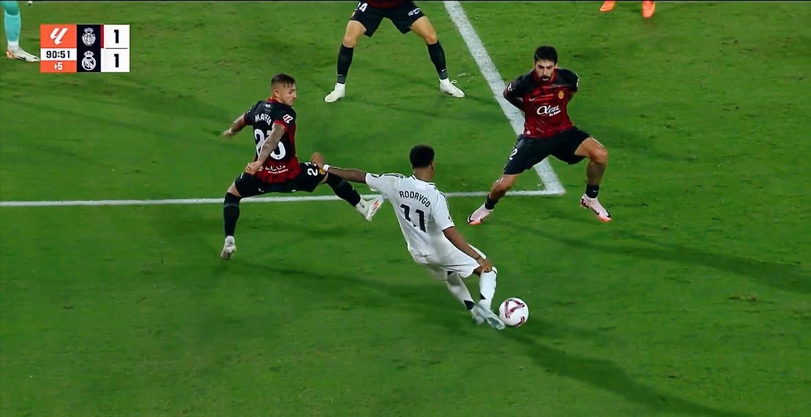 皇马客场战胜对手，赛季开门红如意