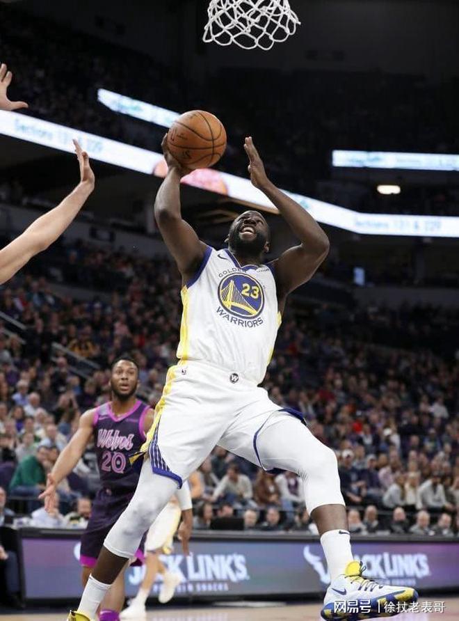 爵士队大胜勇士队，晋级西部半决赛