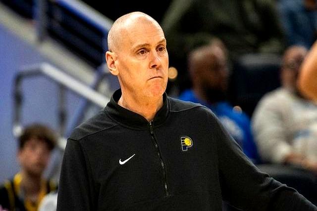 联盟主教练召开战术会议，提出核心调整方案的简单介绍