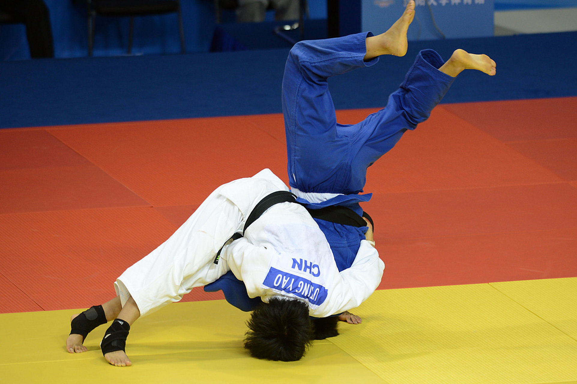 以色列运动员在柔道比赛中实现逆袭