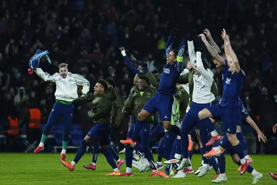 精彩绝伦！欧洲豪门争夺最高荣誉！的简单介绍