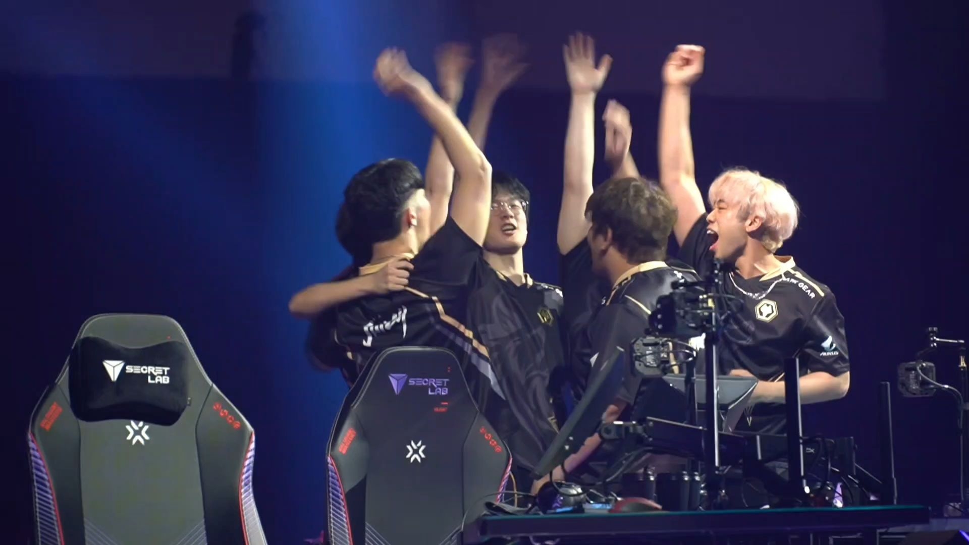 关于精彩比赛回顾，豪华阵容齐聚场上的信息