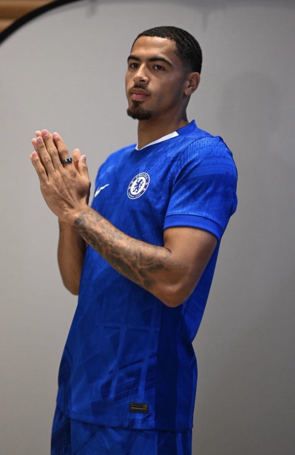 切尔西后防线连续犯错，球队防守成困难点！