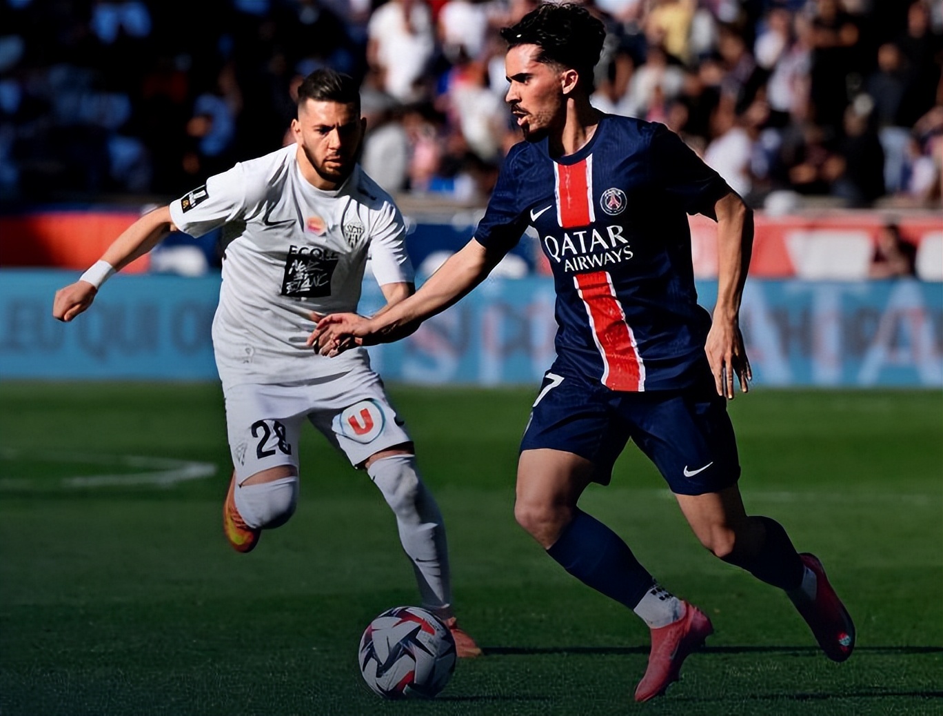 九游体育官方入口-巴黎圣日耳曼凭借实力，晋级下一轮