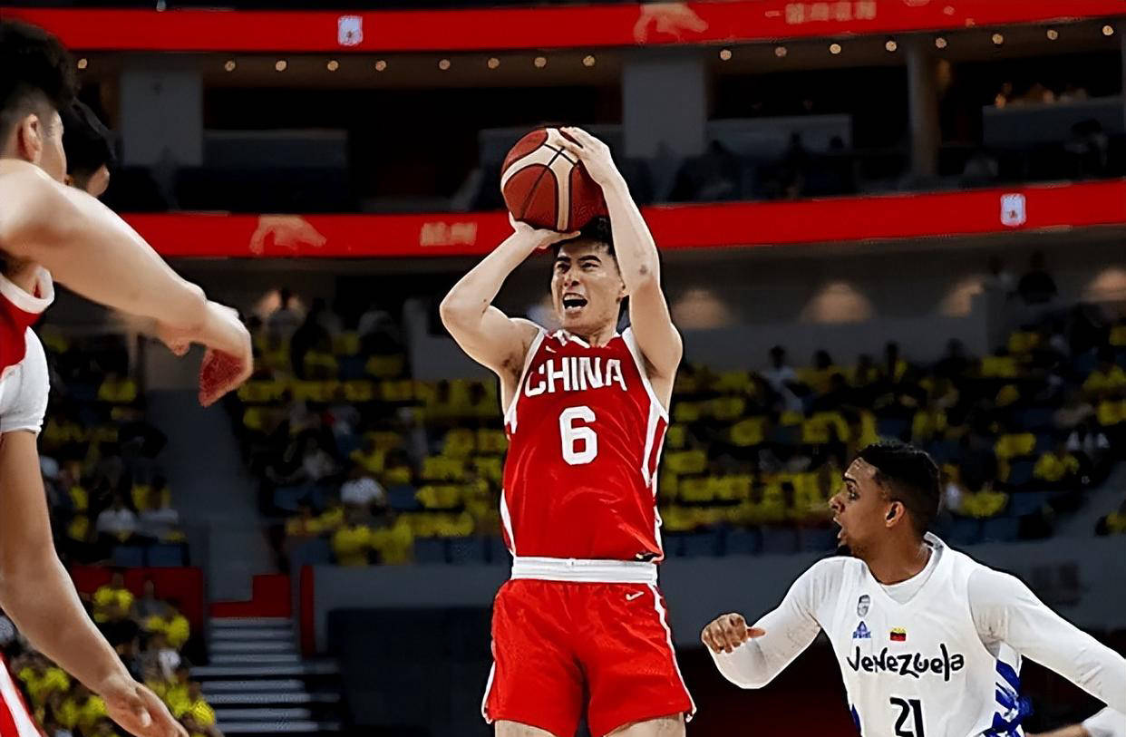 九游体育下载-热门球队在篮球比赛中表现异军突起