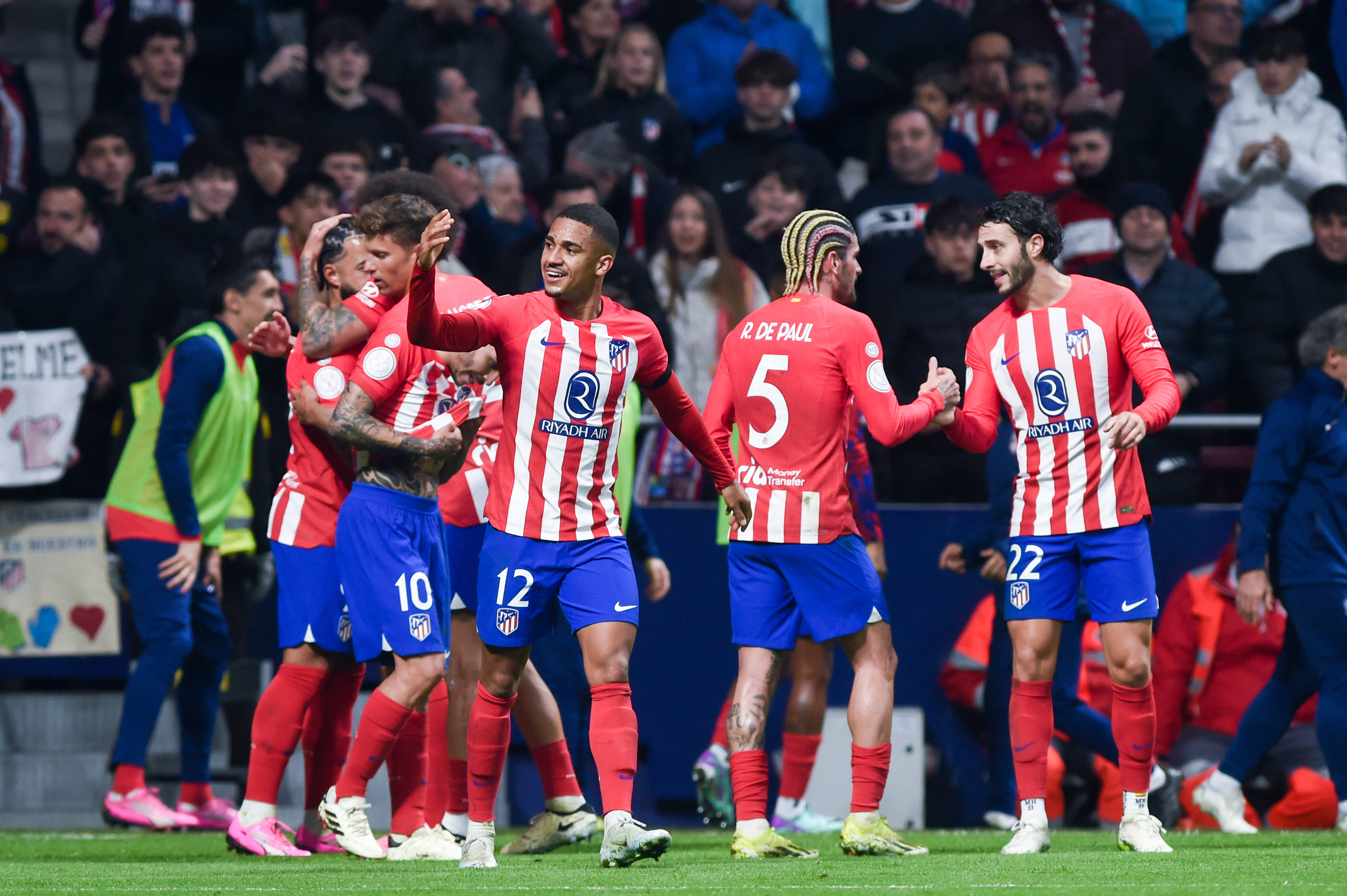 欧洲联赛中焦点战役吸引全球目光