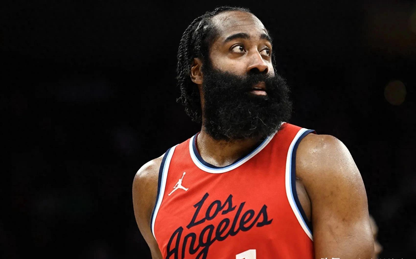 关于快船擒下尼克斯，哈雷尔白边投篮实力深厚的信息