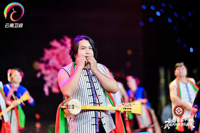 选手精彩表现，获得热烈掌声