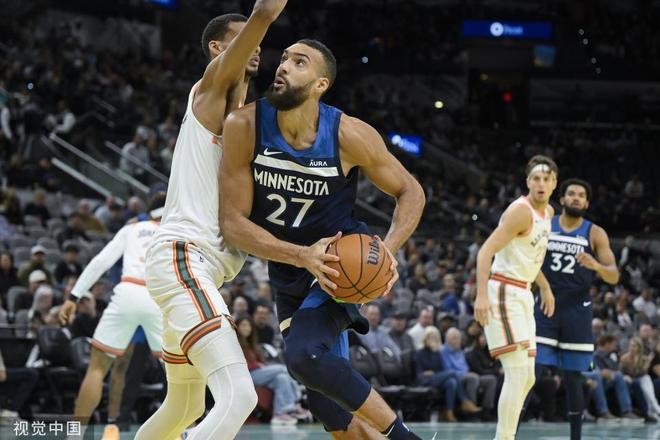 九游体育网页版-森林狼击败马刺，唐斯独揽20+20数据