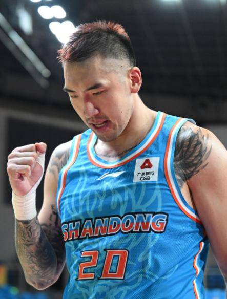 篮罐盛赞球队表现，主教练透露季后赛真实目标的简单介绍